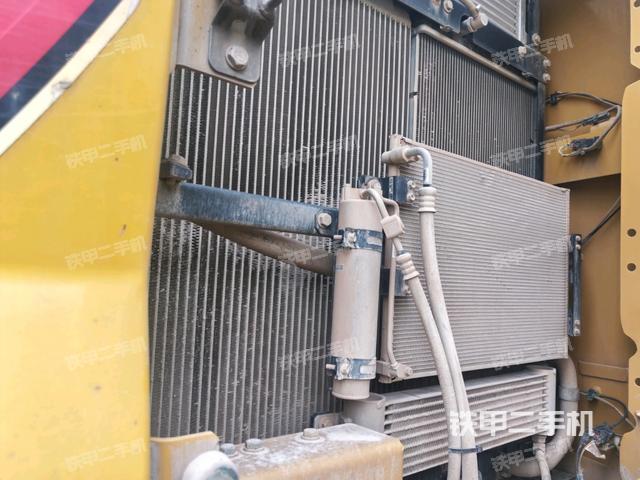 散热器正面(大件舱室) 散热器正面(大件舱室)