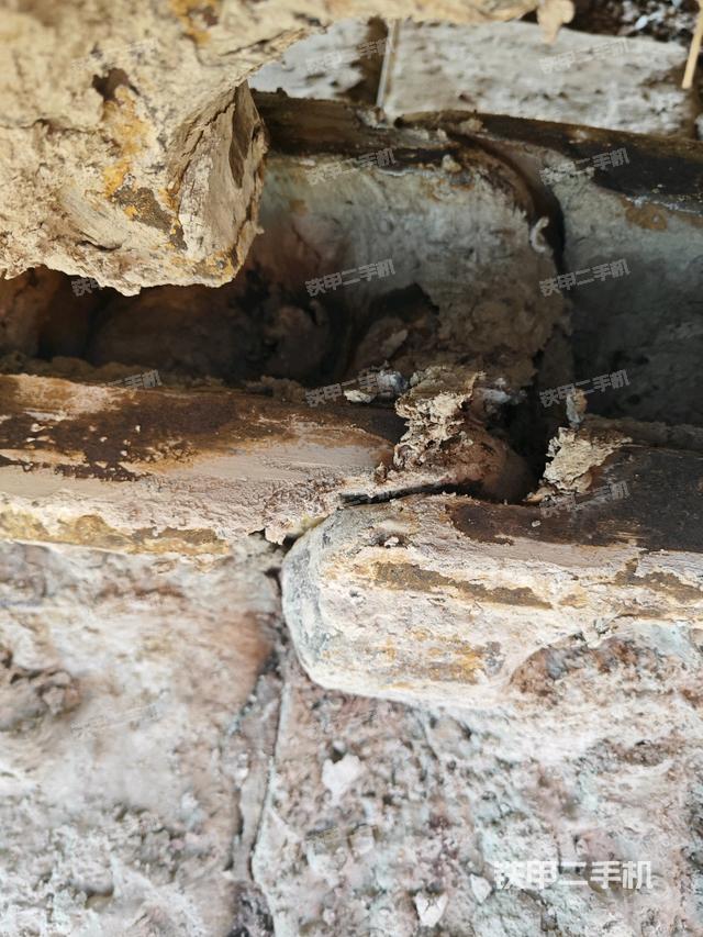 右侧行走马达盖板(行走机构) 右侧行走马达盖板(行走机构)