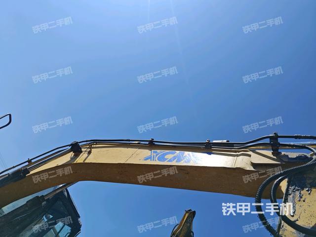 大臂整体 右侧(工作和回转装置) 大臂整体 右侧(工作和回转装置)