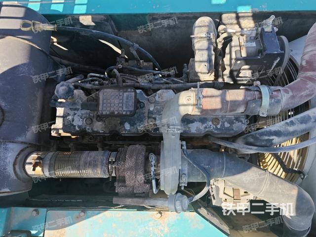 氣門室蓋螺絲特寫（上車部件）