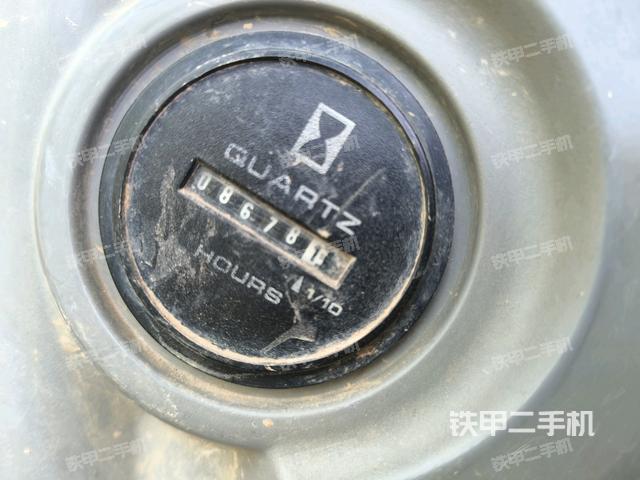 显示屏 (驾驶室部分) 显示屏 (驾驶室部分)