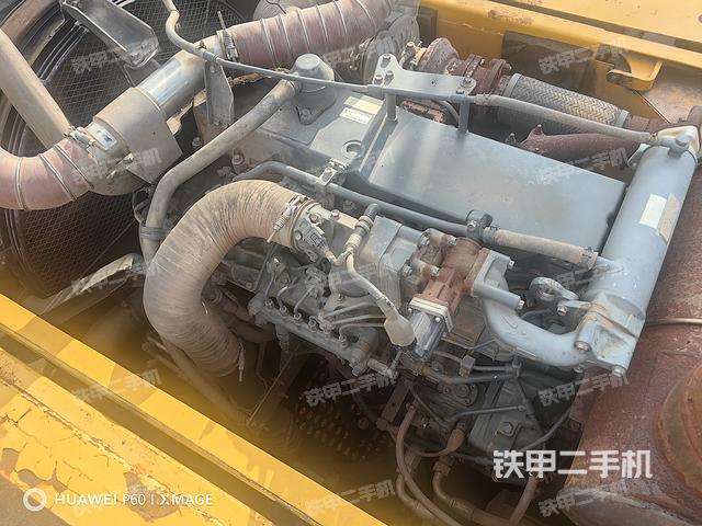 发动机整体俯视(整机外观) 发动机整体俯视(整机外观)