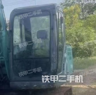 驾驶室整体(整机外观) 驾驶室整体(整机外观)