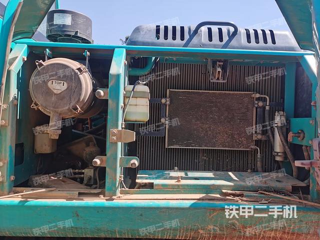 散热器正面(大件舱室) 散热器正面(大件舱室)