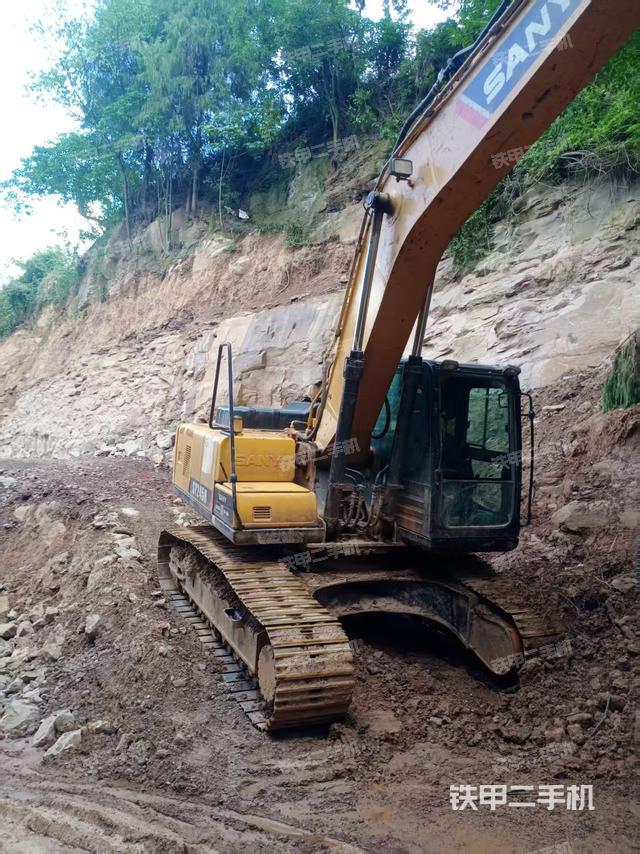 整机右后45°（整机外观）