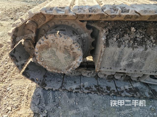 右驅(qū)動(dòng)輪（行走機(jī)構(gòu)）