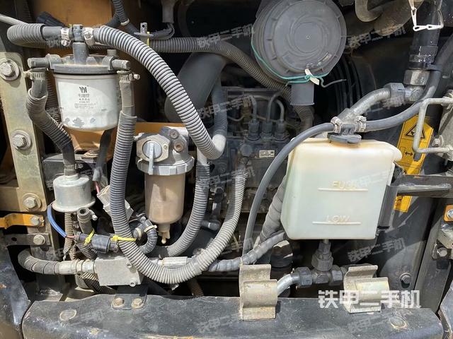 发动机整体俯视（整机外观）