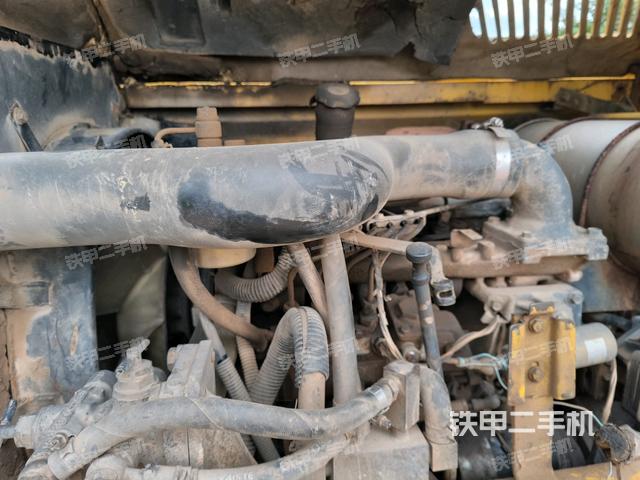 发动机室(上车部件) 发动机室(上车部件)