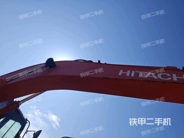 大臂整体 右侧(工作和回转装置) 大臂整体 右侧(工作和回转装置)