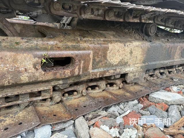 左侧履带整体 (行走机构) 左侧履带整体 (行走机构)