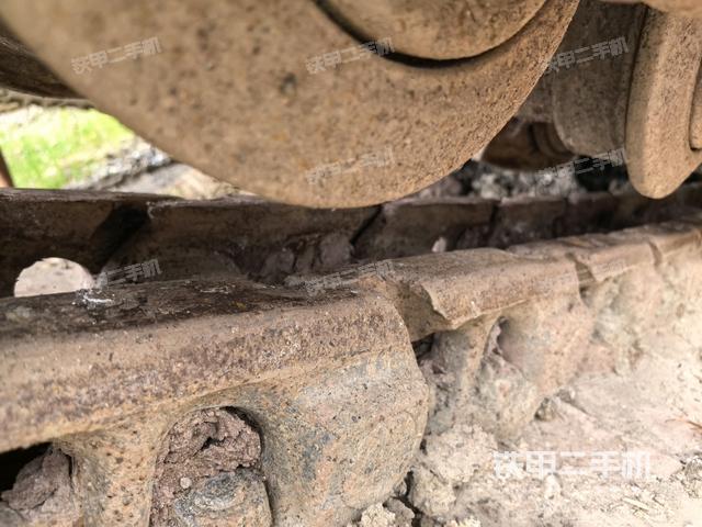 右导向轮(行走机构) 右导向轮(行走机构)