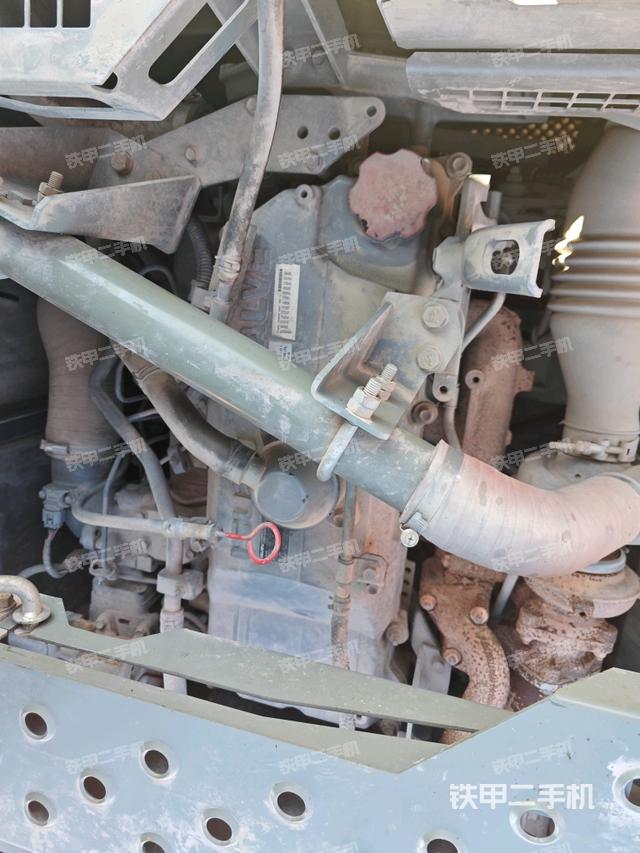 气门室盖螺丝特写(上车部件) 气门室盖螺丝特写(上车部件)