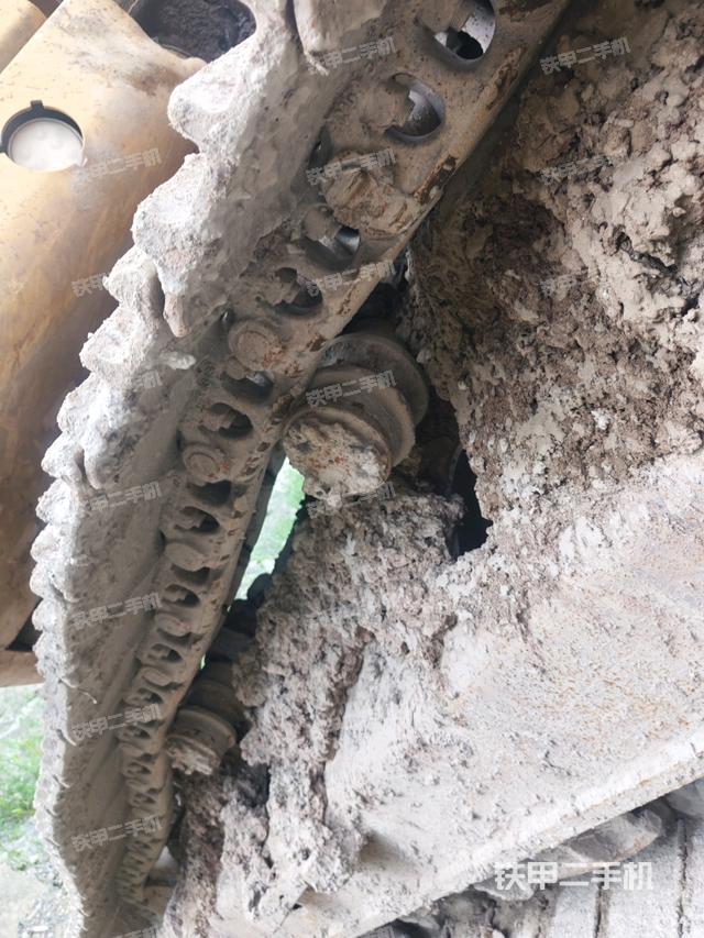 左侧行走马达盖板(行走机构) 左侧行走马达盖板(行走机构)