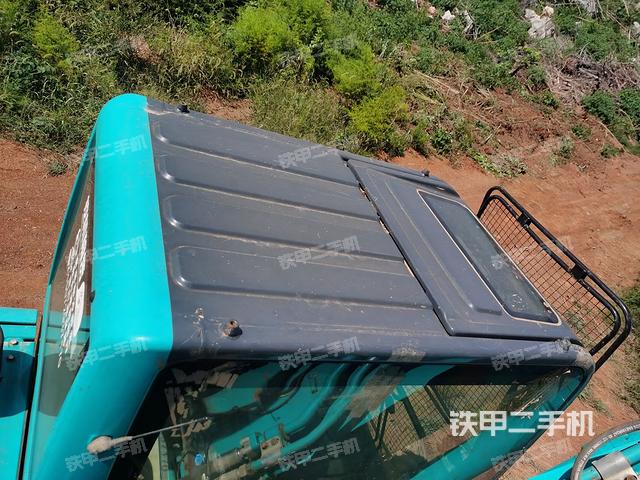 驾驶室顶部俯视(上车部件) 驾驶室顶部俯视(上车部件)