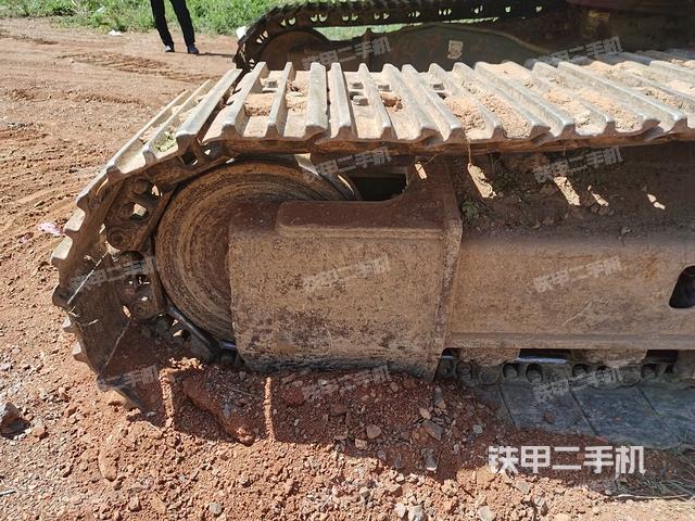 左侧行走马达盖板(行走机构) 左侧行走马达盖板(行走机构)