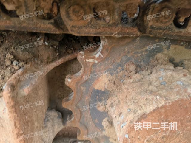 右驱动轮(行走机构) 右驱动轮(行走机构)