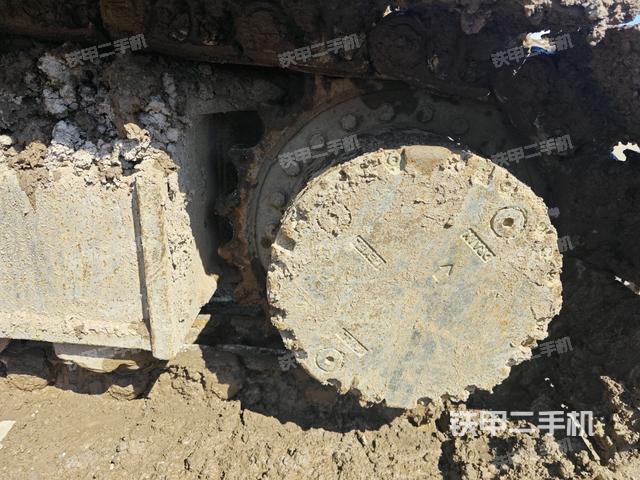 左驅(qū)動(dòng)輪（行走機(jī)構(gòu)）