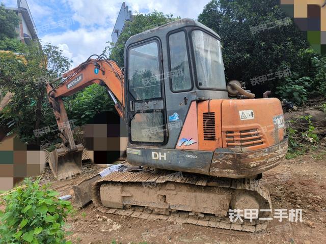 整机右后45°(整机外观) 整机右后45°(整机外观)