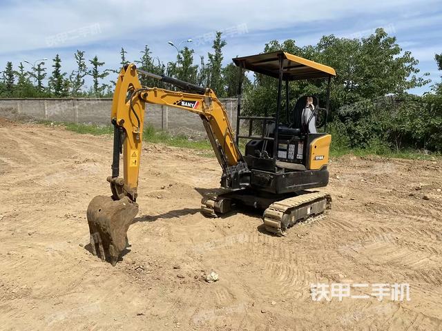 驾驶室顶部（整机外观）