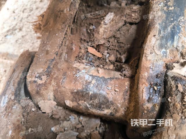 单侧履带整体（整机外观）