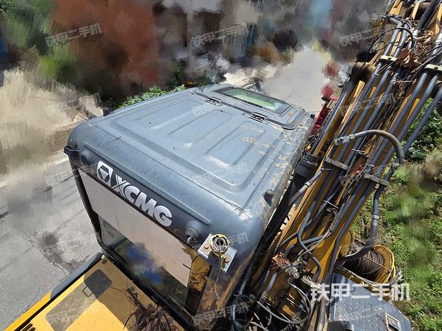 驾驶室顶部（整机外观）