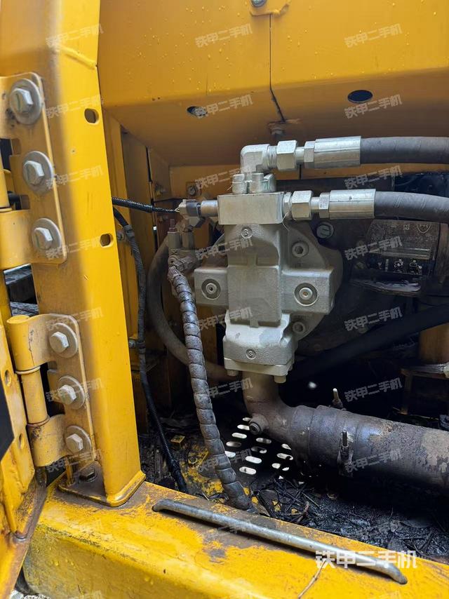 液压泵室(大件舱室) 液压泵室(大件舱室)