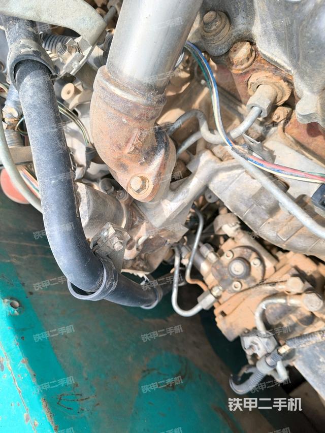 气门室盖螺丝特写(上车部件) 气门室盖螺丝特写(上车部件)