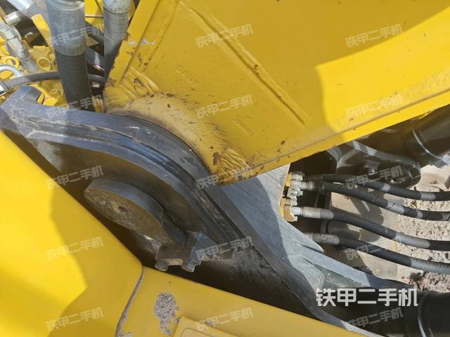 大臂根部 斜视(工作和回转装置) 大臂根部 斜视(工作和回转装置)