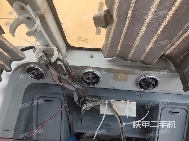 小时表(驾驶室部分) 小时表(驾驶室部分)