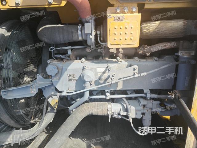 发动机室(上车部件) 发动机室(上车部件)