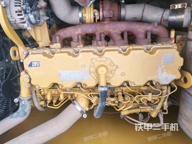 发动机室(上车部件) 发动机室(上车部件)