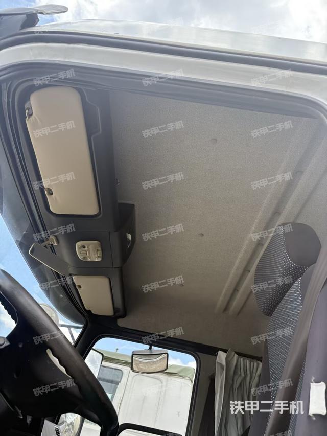 驾驶室顶部（驾驶室/操作室）