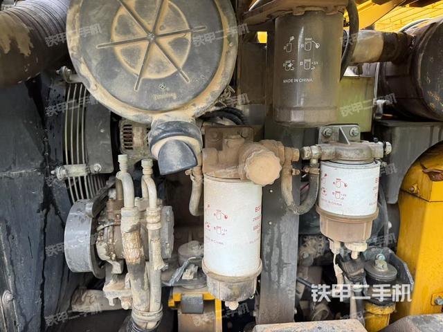 发动机室(上车部件) 发动机室(上车部件)