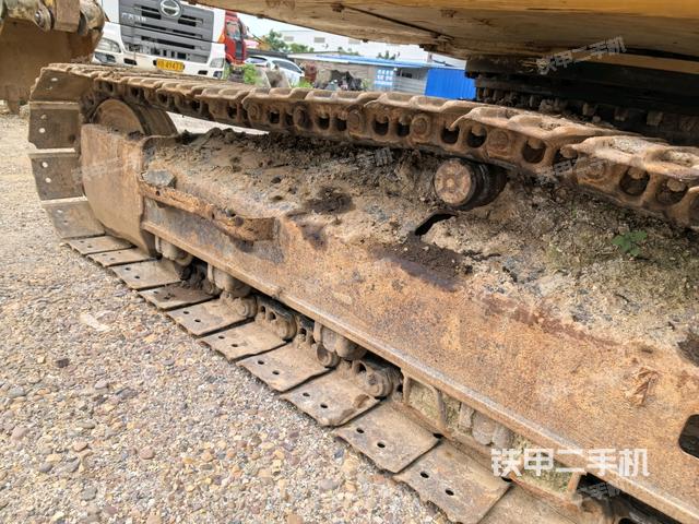 左侧行走马达盖板(行走机构) 左侧行走马达盖板(行走机构)