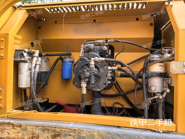 液压泵斜45 右(大件舱室) 液压泵斜45 右(大件舱室)