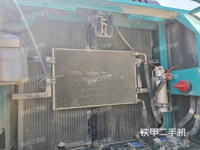 散熱器正面（大件艙室）