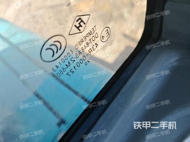 后窗玻璃角標(biāo)（駕駛室部分）