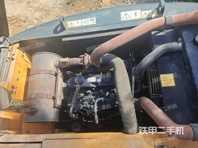 发动机整体俯视(整机外观) 发动机整体俯视(整机外观)