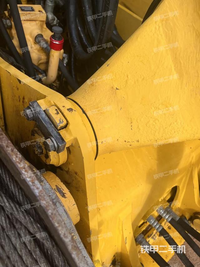 铲斗45度(工作和回转装置) 铲斗45度(工作和回转装置)