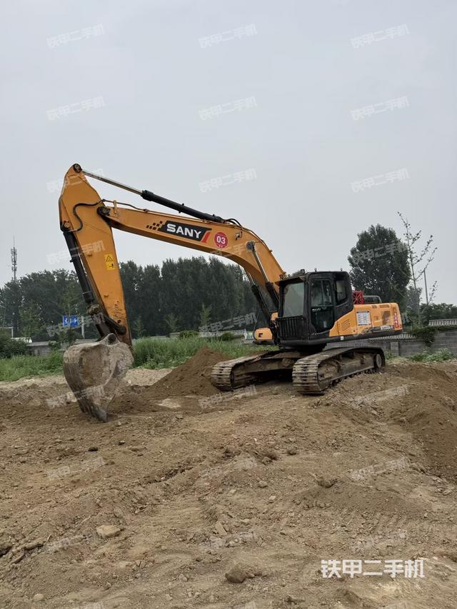 三一重工SY235C-9挖掘機(jī)