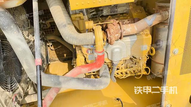 发动机整体俯视(整机外观) 发动机整体俯视(整机外观)