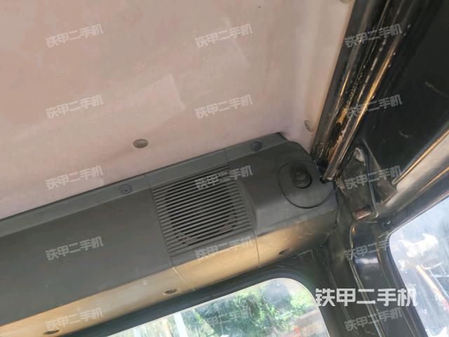 右侧玻璃角标(驾驶室部分) 右侧玻璃角标(驾驶室部分)