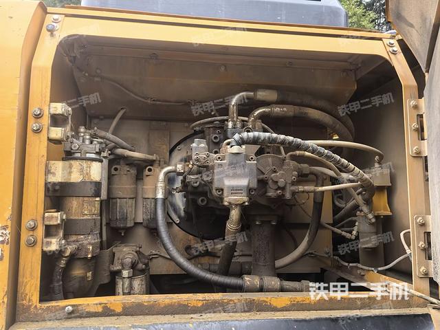 液压泵室(大件舱室) 液压泵室(大件舱室)