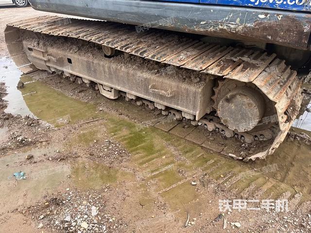 左侧履带整体 （行走机构）