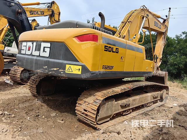 整机右后45°（整机外观）