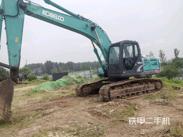 神鋼SK210LC-8挖掘機