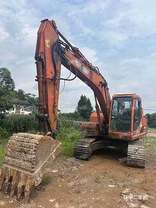 重庆斗山DH150LC-7挖掘机实拍图片