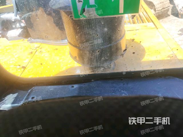 驾驶室正侧(驾驶室部分) 驾驶室正侧(驾驶室部分)