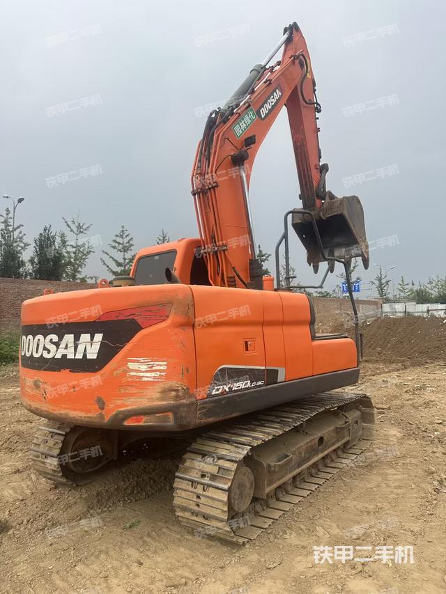 整機右后45°(整機外觀) 整機右后45°(整機外觀)