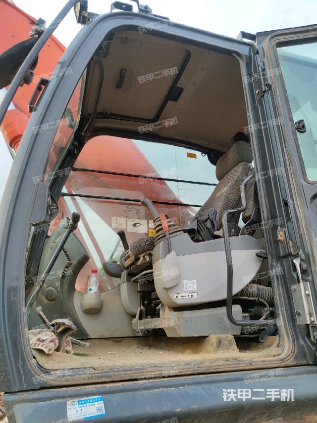 頂棚整體(駕駛室部分) 頂棚整體(駕駛室部分)